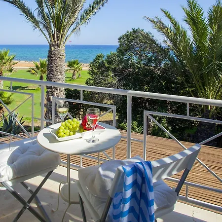 Villa Napa Beachfront