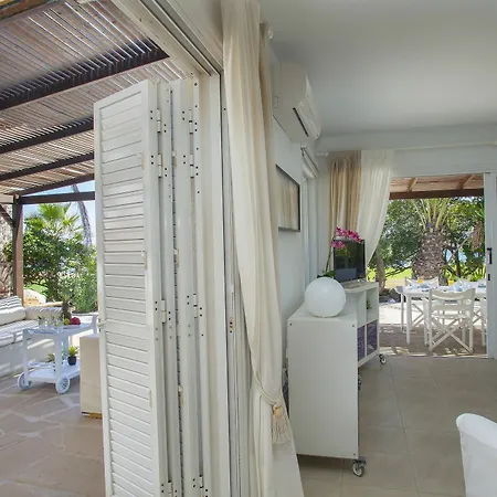 Villa Napa Beachfront Ayía Nápa