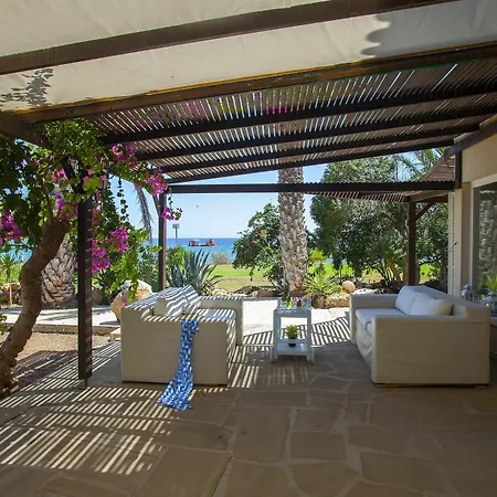 Villa Napa Beachfront *